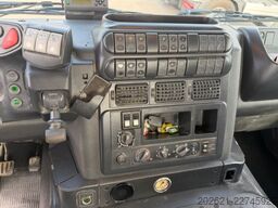 IVECO Trakker 34T45 10x4 Chassis