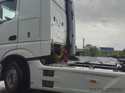 Mercedes-Benz Actros 1853