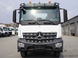 Mercedes-Benz Arocs 2633 flatbed truck / Crane FASSI