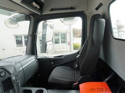 Mercedes-Benz Arocs 2633 flatbed truck / Crane FASSI