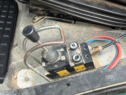 Volvo FL 240 (BELGIAN TRUCK / HYVALIFT / WHEELBASE 47...