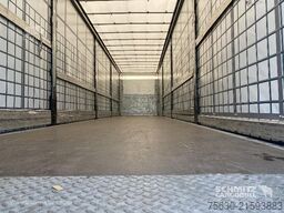 Schmitz Cargobull Semitrailer Curtainsider Standard Hayon