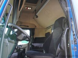 Mercedes-Benz Actros 2548 E6 / GIGA / Cab Lounge chair