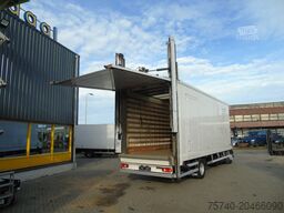 Renault D 12.220 + SPECIAL LIFT + EURO 6