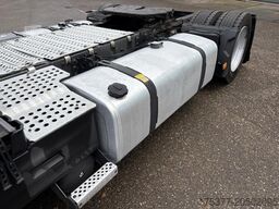 Volvo FH 460 Mega,lowliner,2x tank,VEB,I park cool