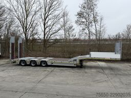 Möslein ST 3  3 Achs Satteltieflader neu