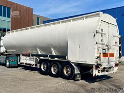 OVA BPW axels, great condition, the semi-trailer ha...