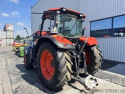 Kubota M6-132