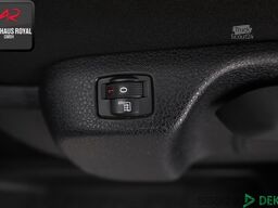 fiat Scudo 1.5 MULTIJET KASTEN 3 SITZE REGAL,NAVI,AHK