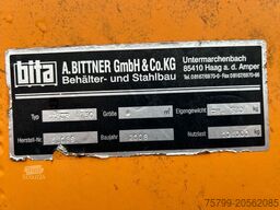 MERCEDES-BENZ 1824 Axor Abroller mit Schneeschild und Streuer