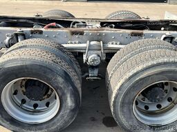 MAN LE 26.284 (6X4 / STEEL SUSP. / LAMES / MANUAL G...