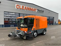 RAVO 580 with 3-rd brush