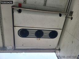 Schmitz SCB*S3B TUV 01/26 Tailgate Bi-Temp Lifting Axle...