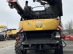 New Holland CR 10.90