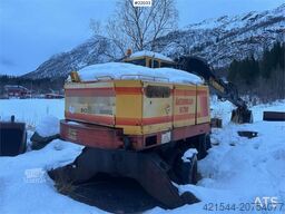 Åkerman H7M wheeled excavator with bucket