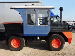 Cordes Zugmaschine (Lokomotive) Personenanhänger