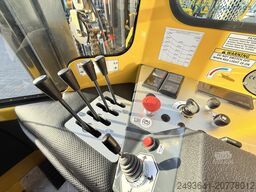 Combilift C4000 / GAS / WIDE SELECTION OF FORKLIFT