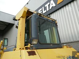 Komatsu D85PX-15EO