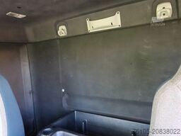 Volvo FE Bak+Klep Dhollanida 2.000 kg