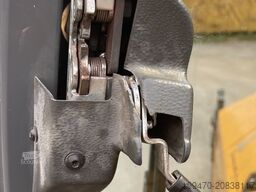 Liebherr Pr 746 L blade included