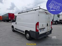Peugeot Boxer 3t3 2l blue hdi 110 pack