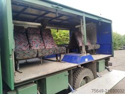 Iveco-Magirus 120-23 AW 4x4 Doka 120-23 AW 4x4 Doka, V8-Motor, Mannschaftswagen 16 Sitze, Seilwinde