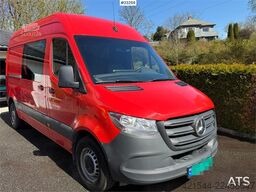 Mercedes-Benz Sprinter 4x2 electric van