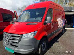Mercedes-Benz Sprinter 4x2 electric van