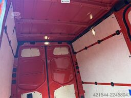 Mercedes-Benz Sprinter 4x2 electric van