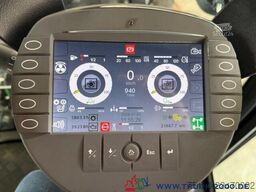 Kärcher Kärcher MC250 3Besen 60Km/h Wasserrecycling Sys.