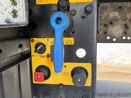 SCHMITZ CARGOBULL SKO 24/L 13.4 FP60 COOL*2012*1HAND*TÜV*LIFTACHSE