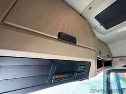 Mercedes-Benz Actros 2653 6x2 RETARDER / HYDRAULICS / GIGASPACE