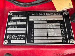 Volvo FH16 650 TANDEM AXLE LIFT / PTO