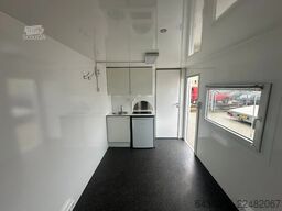 Easywagon Woonunit EW570 1K2P Jong Gebruikt model. Ziet e...