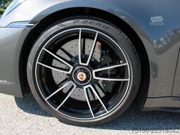 PORSCHE 911 Turbo S Cabriolet