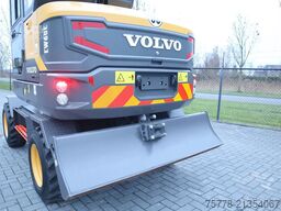 Volvo EW60E | 117 HOURS | ROTOTILT + GRIPPER | BUCKET...