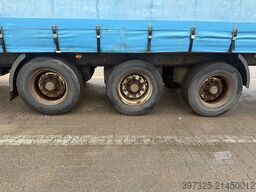 Kel-Berg Curtainsider / Planenauflieger / Gardin