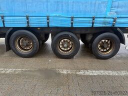 Kel-Berg Curtainsider / Planenauflieger / Gardin