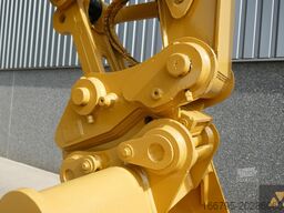 Caterpillar 320