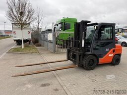 TOYOTA Stapler 02-8FGF30/Kabine/GAS