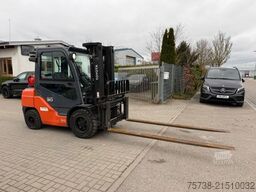 TOYOTA Stapler 02-8FGF30/Kabine/GAS