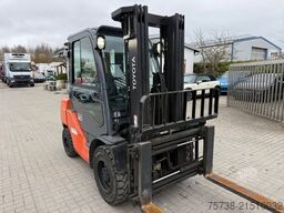 TOYOTA Stapler 02-8FGF30/Kabine/GAS