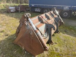  Craco Schaufel mit Niederhalter ca. 1,6 m3