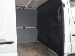 Volkswagen Crafter 35 2,0 TDI L1H1 PDC/LKW