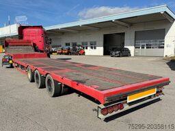 KÄSSBOHRER 3 Achs Tieflader Twistlocks zwillingsbereift
