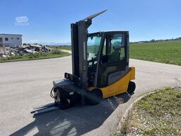 Jungheinrich EFG320