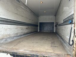 DAF CF 290 FA SC / 18 Ton / 598 dkm / Box / Loadlif...