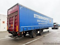 Krone 2 axle City curtain / City-Plane