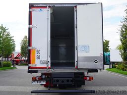 Mercedes-Benz Actros 2546 / Lecapitaine refrigerator