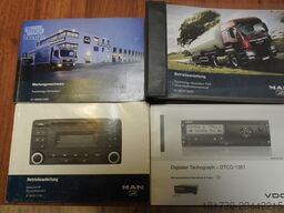 MAN TGS 26.360 / Holzmann Kitchen waste